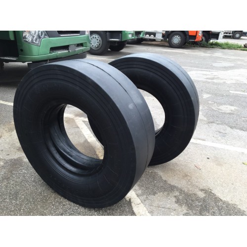 Lốp xe lu Asphalt 11.00-20 hiệu ARMOUR, XCMG, LiuGong,,,